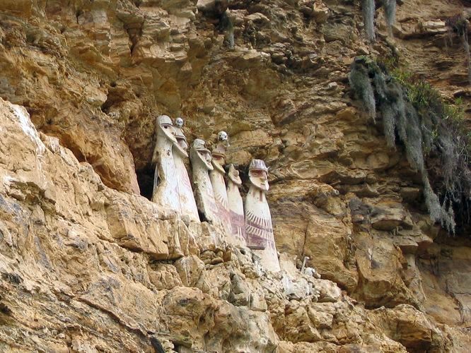 Site archéologique des sarcophages de Karajia