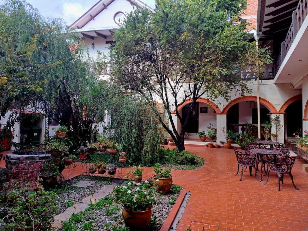 Hôtel Santa Monica – cour intérieure