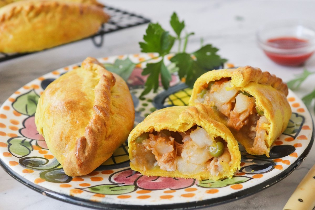 Salteña, chausson bolivien fourré - Gastronomie de la Bolivie
