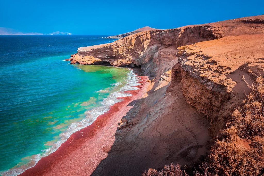 Côte du Pacifique près de Lima